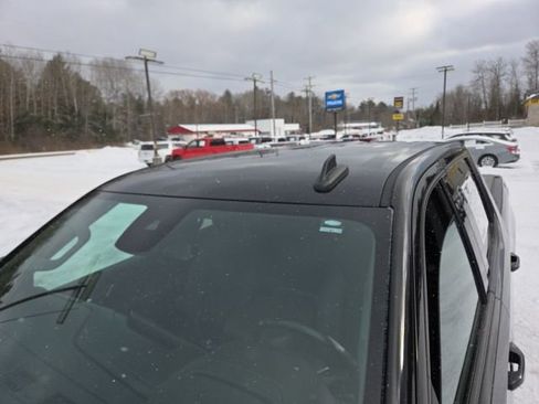 Used 2023 GMC Sierra 1500 Elevation w/ Preferred Package image 44