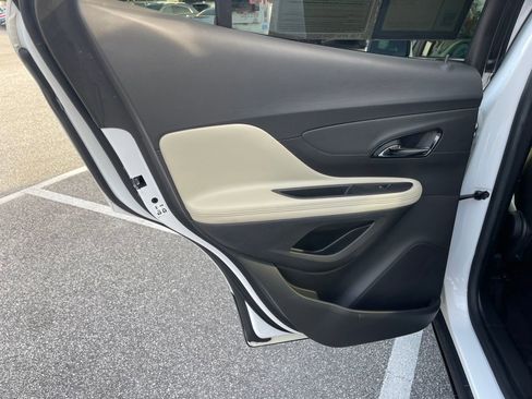 Used 2019 Buick Encore Preferred image 22