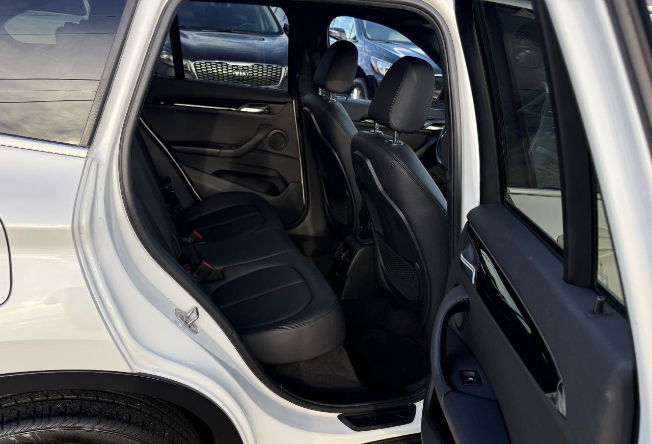 Used 2018 BMW X1 sDrive28i w/ Convenience Package FWD image 12