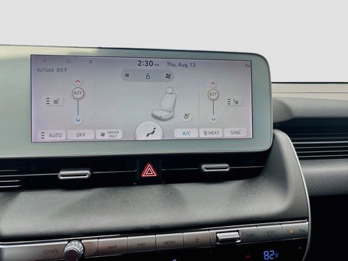 Used 2024 Hyundai Ioniq 5 SE RWD image 9