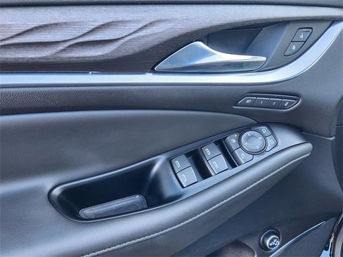 Used 2023 Buick Enclave Avenir w/ Avenir Technology Package image 19