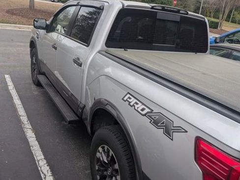 Used 2017 Nissan Titan PRO-4X image 38