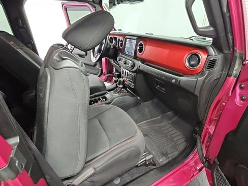 Used 2021 Jeep Wrangler Rubicon AWD/4WD image 36