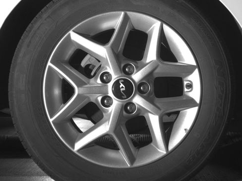 Used 2025 Kia Soul LX w/ LX Technology Package image 15