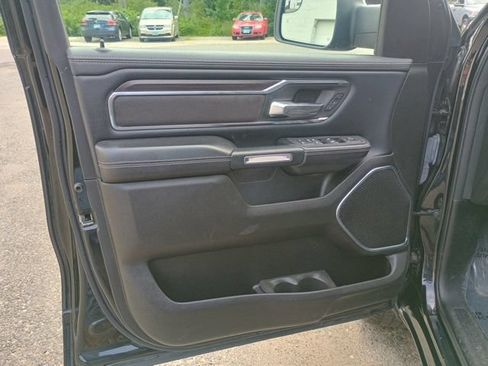 Used 2025 RAM 1500 Laramie AWD/4WD image 23