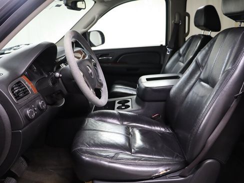 Used 2007 GMC Yukon SLT w/ SLT Preferred Equipment Group AWD/4WD image 18