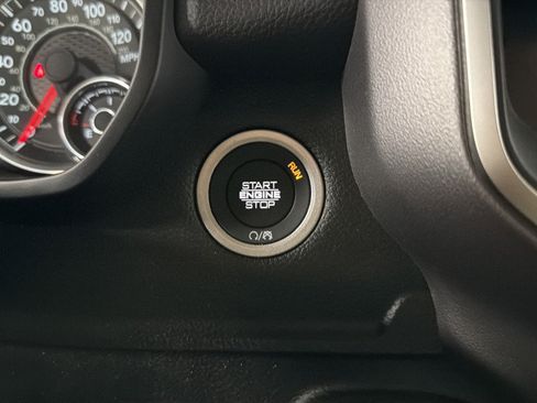Used 2025 RAM 1500 Big Horn AWD/4WD image 26