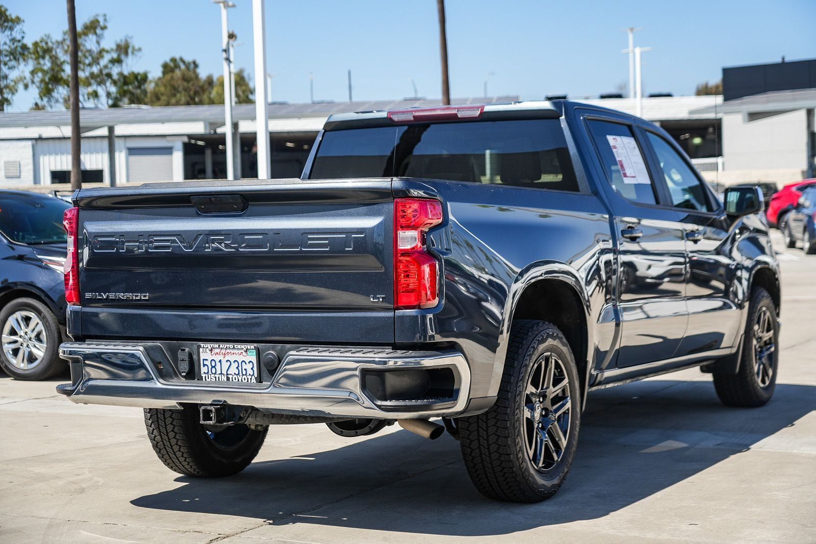Used 2021 Chevrolet Silverado 1500 LT w/ Bed Protection Package RWD image 6