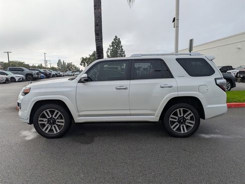 Used 2023 Toyota 4Runner Limited image 2