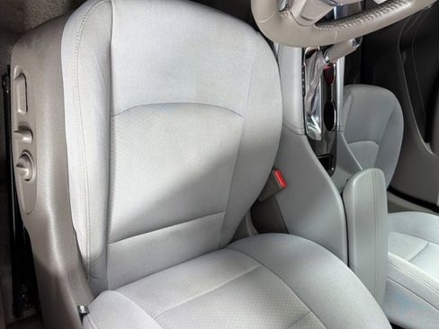 Used 2016 Chevrolet Malibu LT image 11