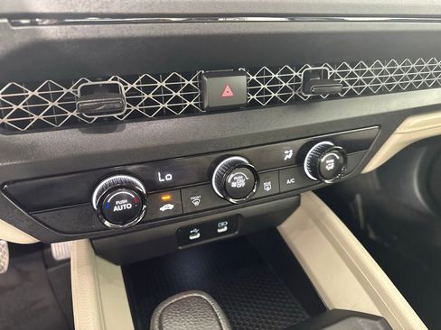 Used 2025 Honda Accord LX image 16