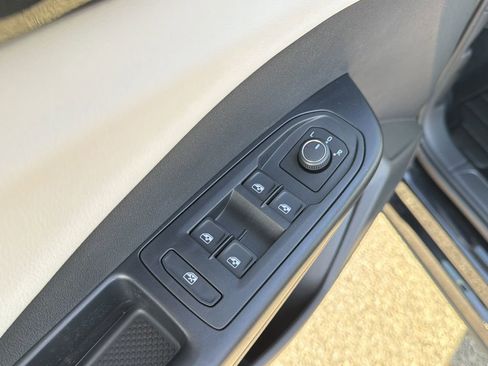 New 2026 Volkswagen Taos S FWD image 23
