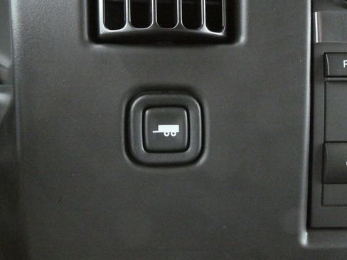 New 2025 GMC Savana 3500 w/ Driver Convenience Package image 13