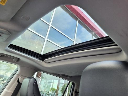 Certified 2022 Toyota Highlander XLE image 17