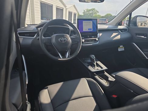 New 2026 Toyota Corolla Cross XLE w/ Convenience Package FWD image 12