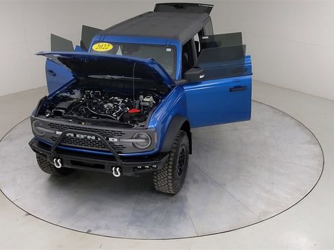 Used 2022 Ford Bronco Badlands image 44