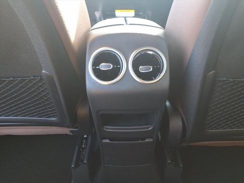 New 2026 Mercedes-Benz GLB 35 AMG 4MATIC image 27