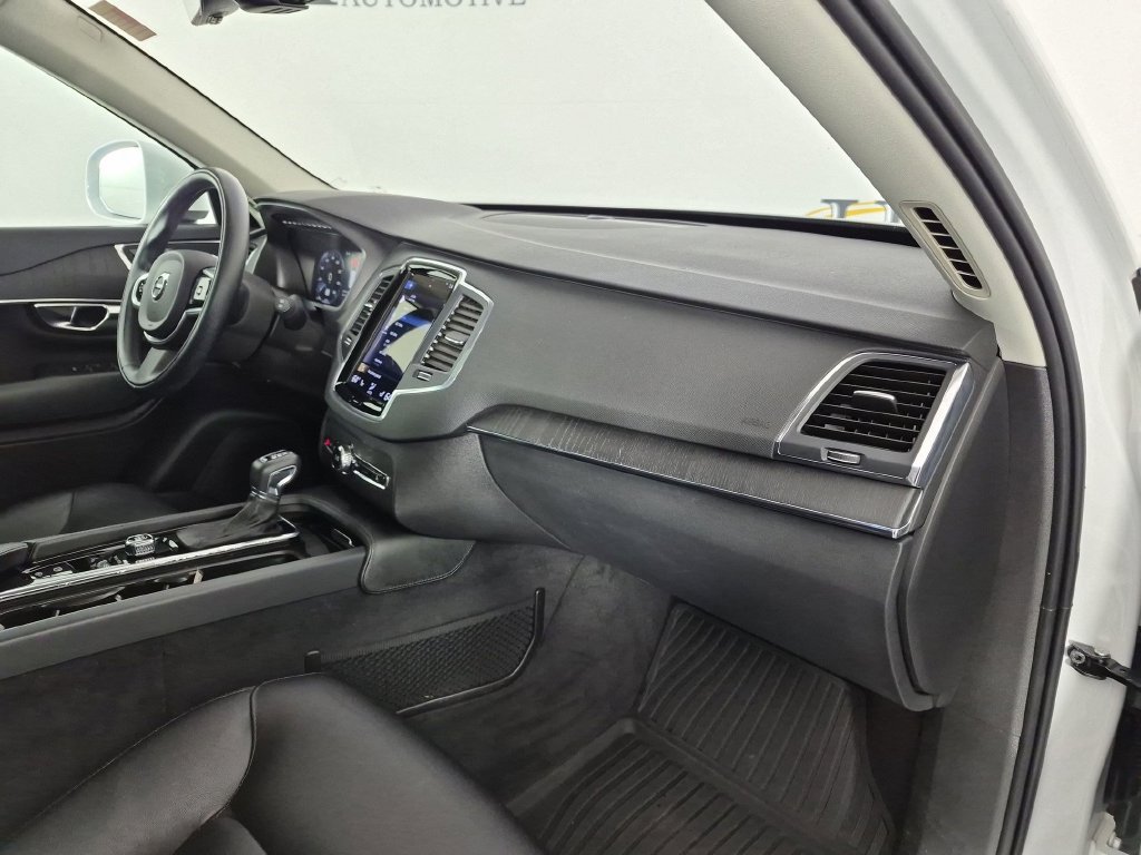 Used 2020 Volvo XC90 T5 Momentum w/ Protection Package Premier AWD/4WD image 37