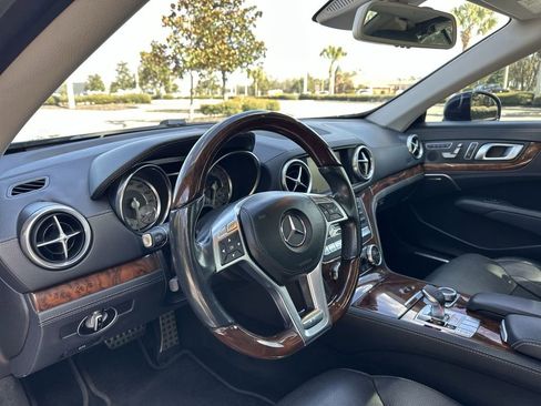 Used 2015 Mercedes-Benz SL 400 image 12