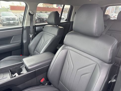 Used 2025 Hyundai Santa Fe SEL image 10