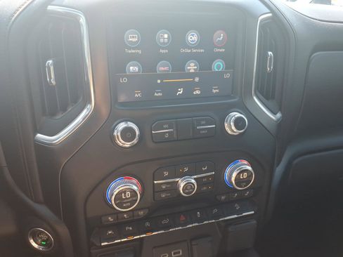 Used 2021 GMC Sierra 1500 AT4 w/ AT4 Premium Package AWD/4WD image 19