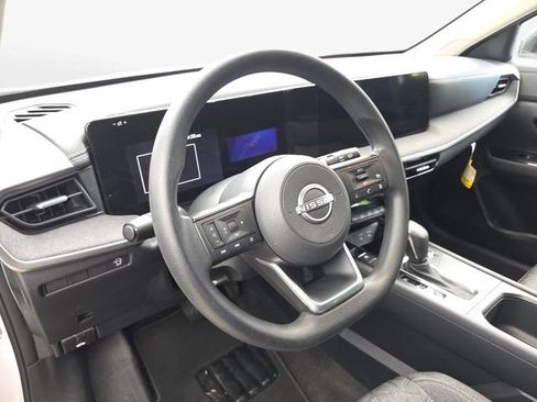 Used 2026 Nissan Kicks SV FWD image 16