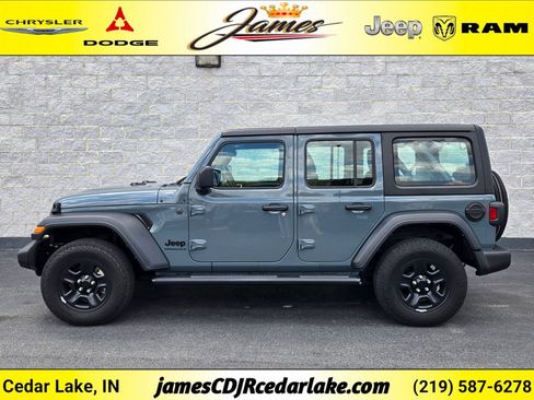 Used 2024 Jeep Wrangler Unlimited Sport AWD/4WD image 2