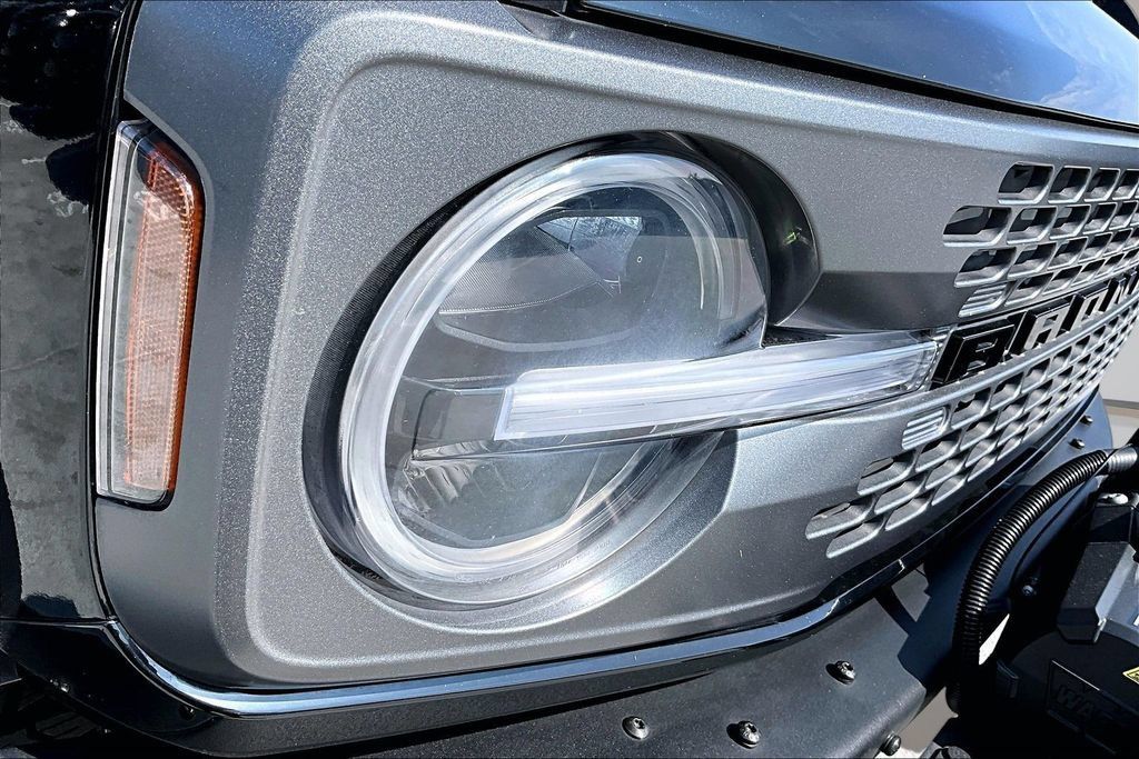 Used 2024 Ford Bronco Everglades AWD/4WD image 30