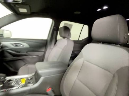 Used 2023 Chevrolet Traverse LT FWD image 21
