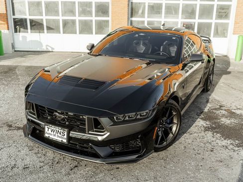 Used 2024 Ford Mustang Dark Horse image 2