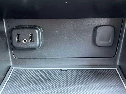 Used 2022 Chevrolet Colorado W/T w/ WT Convenience Package RWD image 27