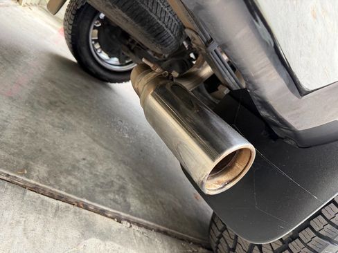 Used 2014 Toyota Tundra SR5 w/ SR5 Upgrade Package image 35