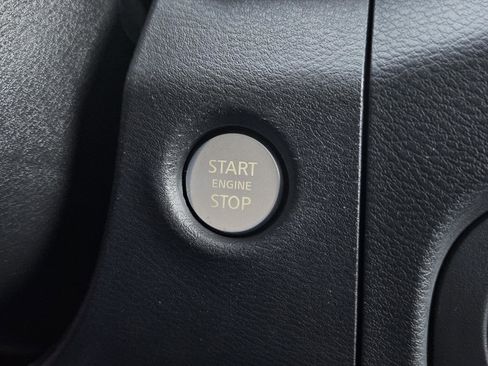 Used 2022 Nissan Frontier Pro-X w/ Technology Package image 27