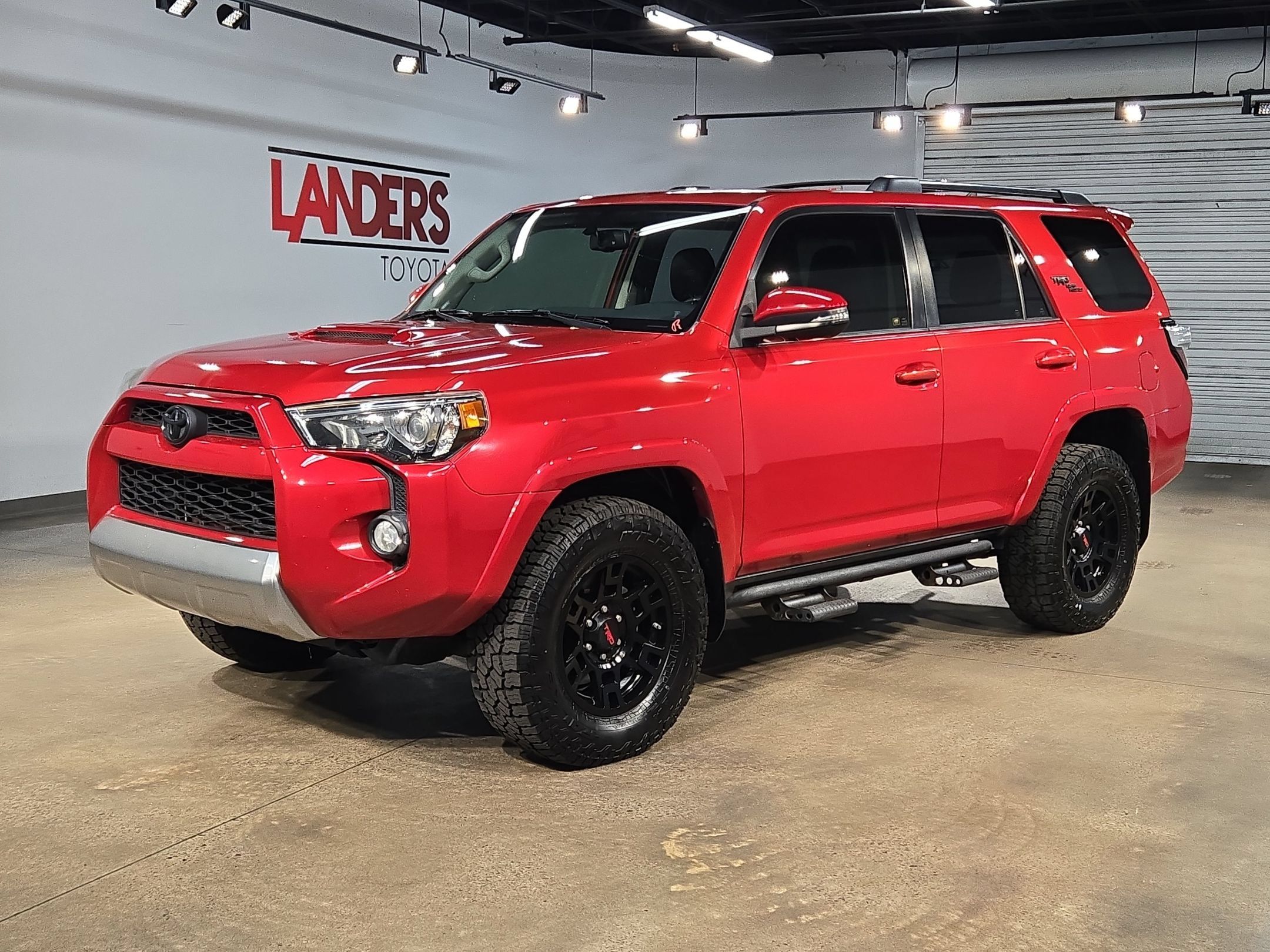 Used 2019 Toyota 4Runner TRD Off-Road Premium AWD/4WD image 3