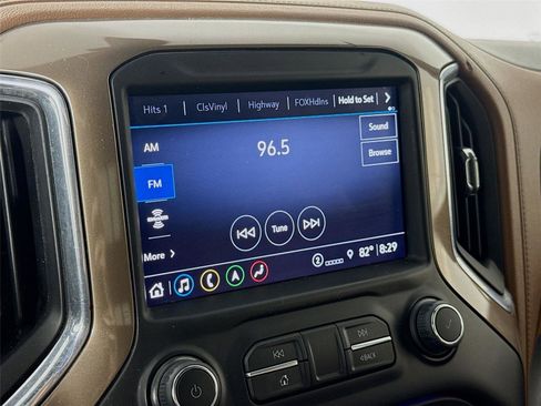 Used 2023 Chevrolet Silverado 2500 High Country AWD/4WD image 11
