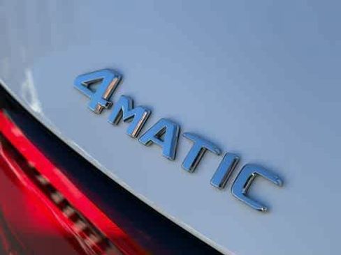 Used 2026 Mercedes-Benz GLC 300 4MATIC image 10