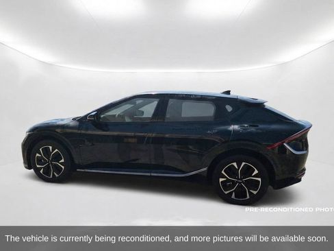 Used 2024 Kia EV6 Wind w/ Wind Technology Package AWD/4WD image 9