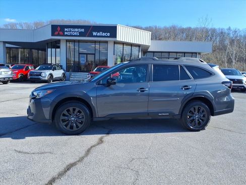 Used 2024 Subaru Outback Onyx Edition image 2