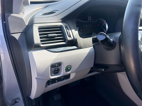 Used 2019 Honda Ridgeline RTL-E image 11