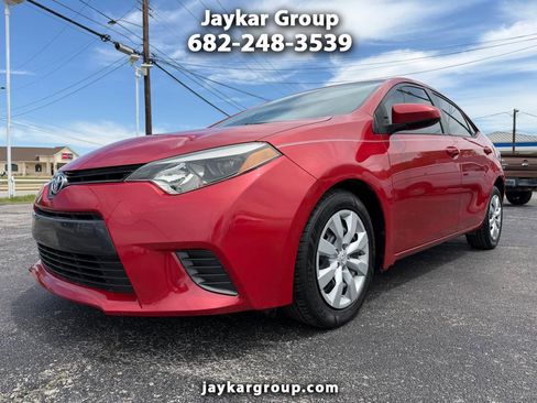 Used 2015 Toyota Corolla LE FWD image 1