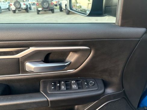 Used 2023 RAM 1500 Big Horn AWD/4WD image 14