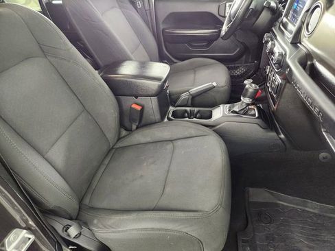 Used 2019 Jeep Wrangler Unlimited Sport S AWD/4WD image 13