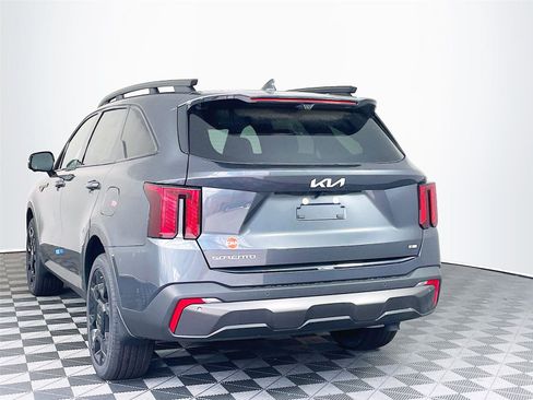 Certified 2024 Kia Sorento SX Prestige image 4