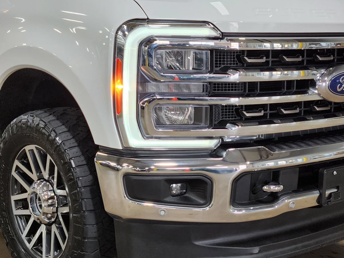Used 2023 Ford F250 King Ranch w/ Chrome Package AWD/4WD image 13