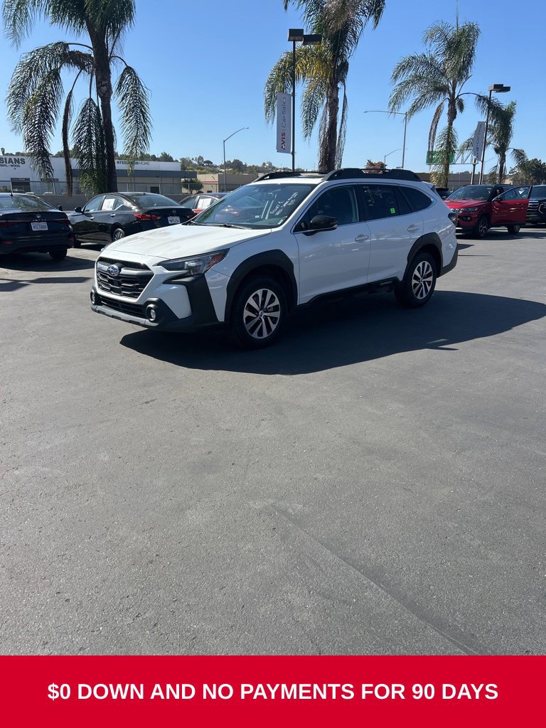 Used 2025 Subaru Outback Premium AWD/4WD image 1