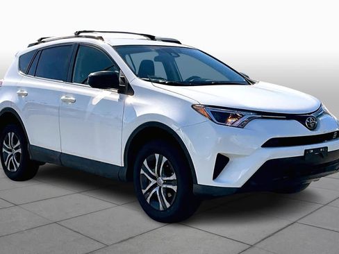 Used 2018 Toyota RAV4 LE w/ Carpet Mat Package image 2