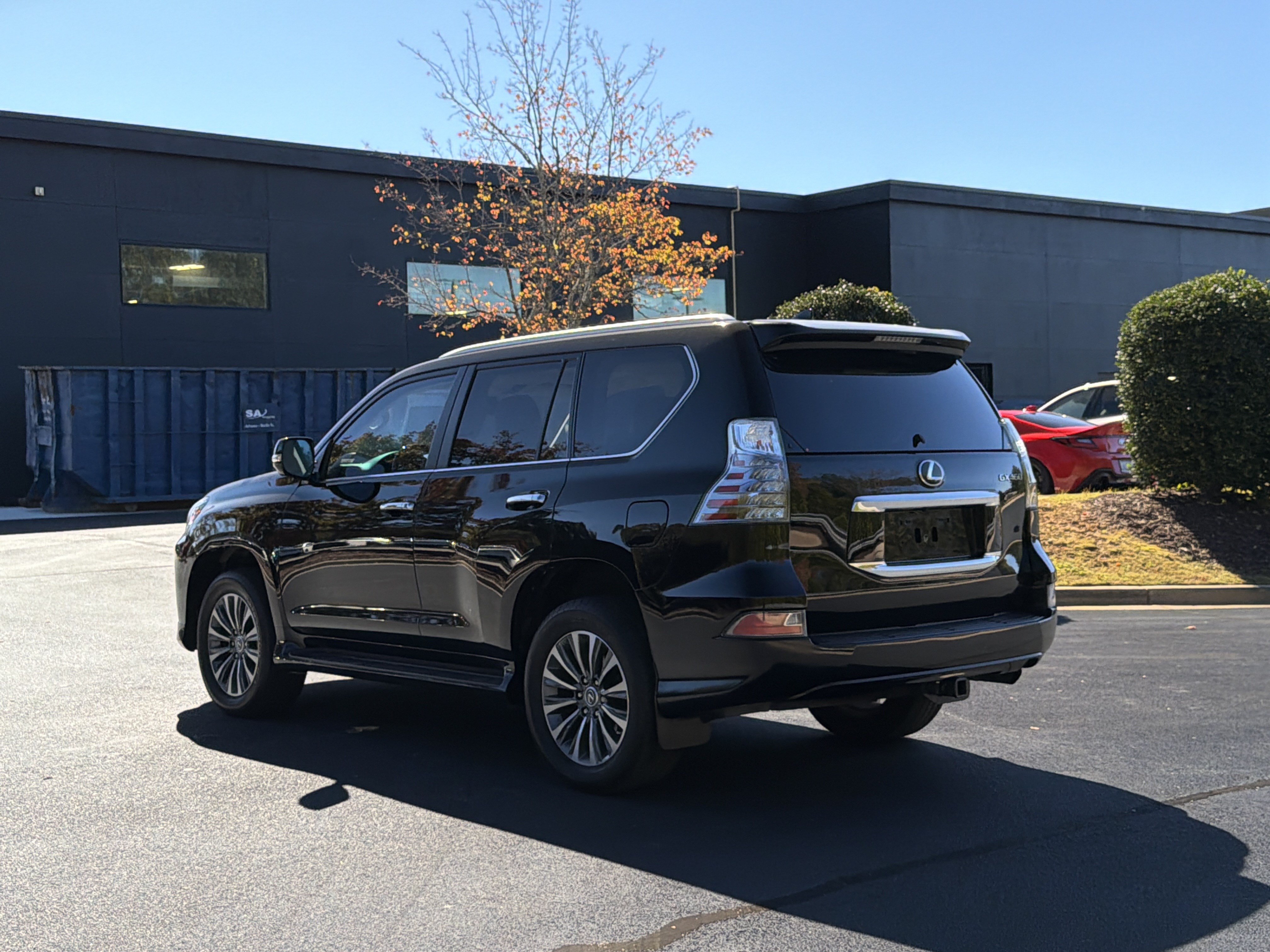 Used 2022 Lexus GX 460 Luxury w/ Off Road Package AWD/4WD image 12