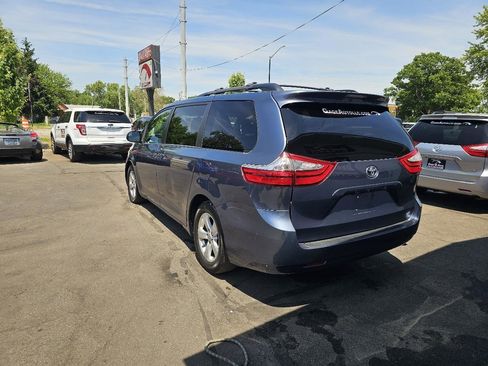 Used 2015 Toyota Sienna LE FWD image 8