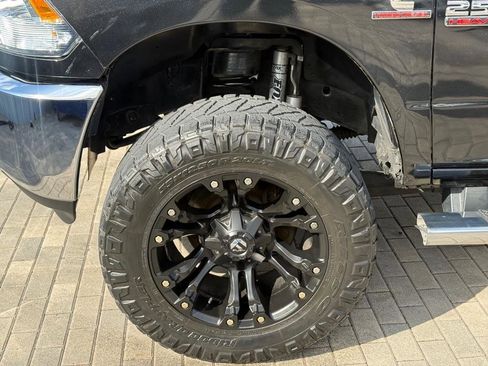 Used 2017 RAM 2500 Tradesman w/ Chrome Appearance Group image 30