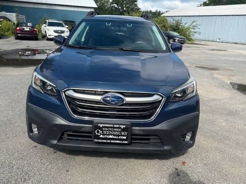 Used 2020 Subaru Outback Premium AWD/4WD image 2
